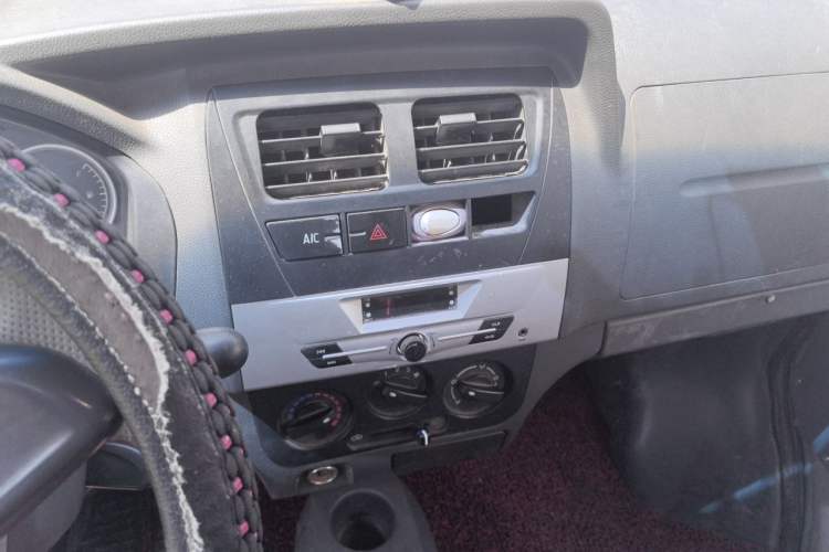 Used Dongfeng Xiaokang K07S 2015 1.2L Standard Model DK12-05 Audio And AC Panel
