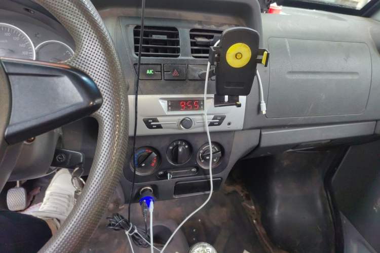 Used Dongfeng Xiaokang K07S 2015 1.2L Practical Version DK12-05 Audio And AC Panel