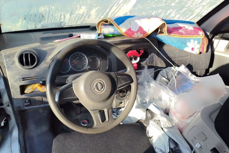 Used Dongfeng Xiaokang K07S 2015 1.0L Practical Version AF10-12 Center Console