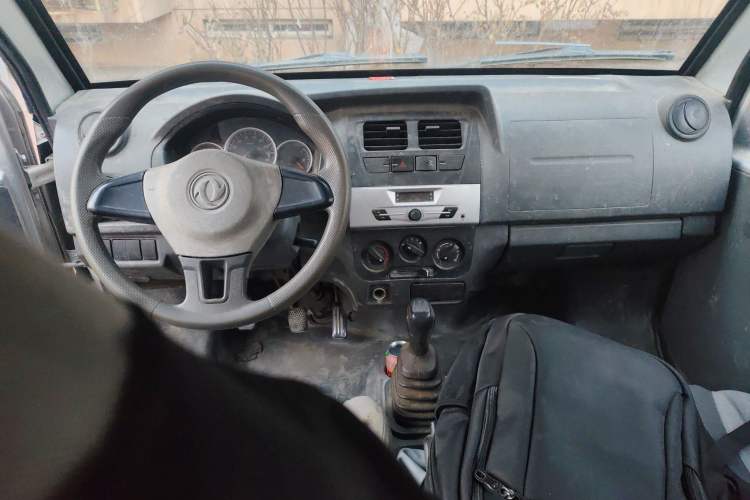 Used Dongfeng Xiaokang K07S 2015 1.0L Practical Version AF10-12 Center Console