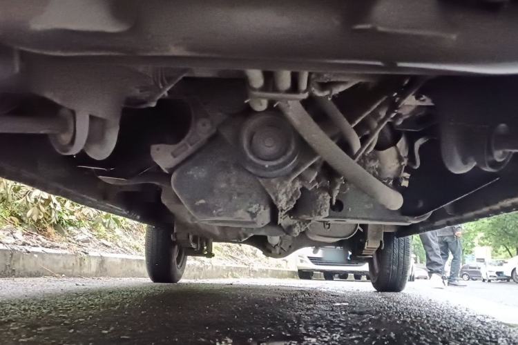 Used Dongfeng Xiaokang K07S 2015 1.2L Practical Version DK12-05 Chassis Front