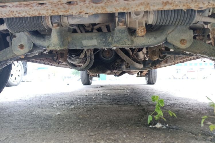 Used Dongfeng Xiaokang K07S 2015 1.2L Practical Version DK12-05 Chassis Front