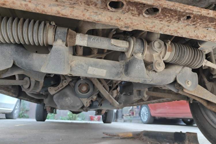 Used Dongfeng Xiaokang K07S 2015 1.2L Practical Version DK12-05 Chassis Front