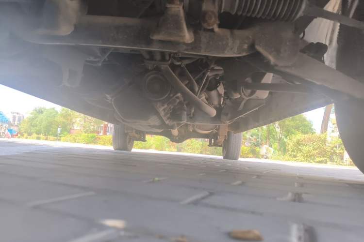 Used Dongfeng Xiaokang K07S 2015 1.2L Practical Version DK12-05 Chassis Front