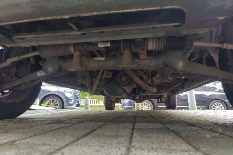 Used Dongfeng Xiaokang K07S 2015 1.2L Practical Version DK12-05 Chassis Front