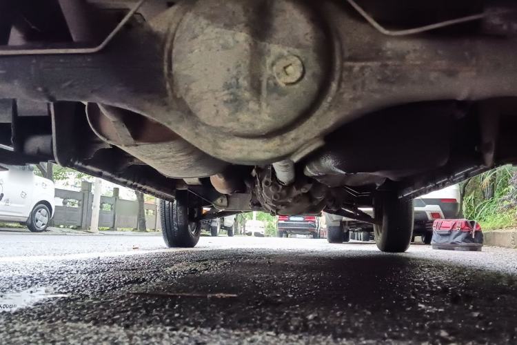 Used Dongfeng Xiaokang K07S 2015 1.2L Practical Version DK12-05 Chassis Rear