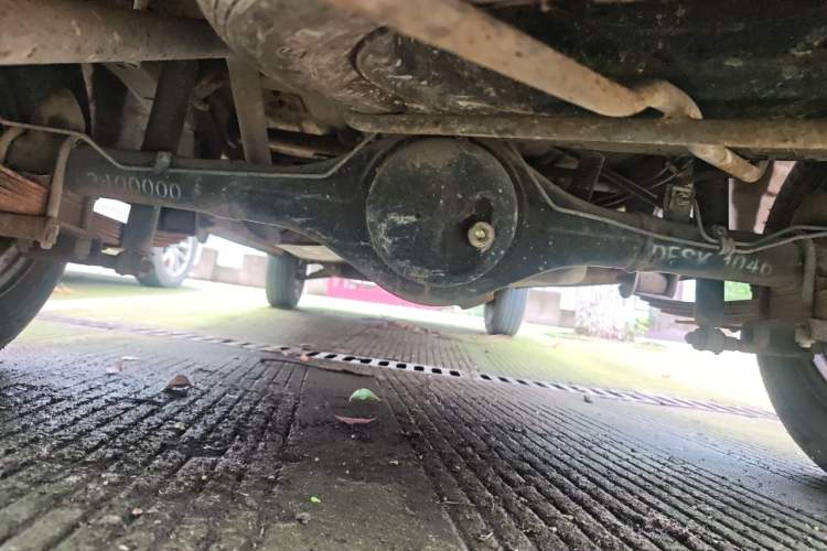 Used Dongfeng Xiaokang K07S 2015 1.2L Practical Version DK12-05 Chassis Rear