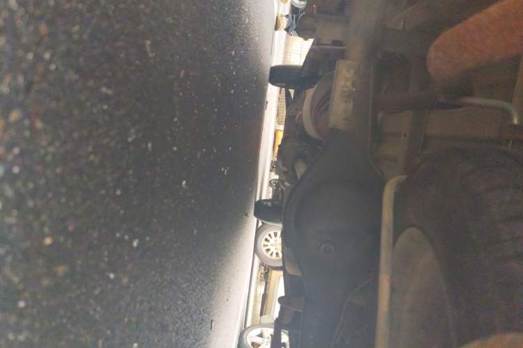 Used Dongfeng Xiaokang K07S 2015 1.2L Practical Version DK12-05 Chassis Rear