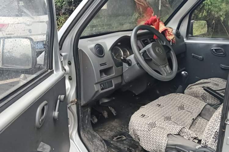 Used Dongfeng Xiaokang K07S 2015 1.2L Practical Version DK12-05 Driver Seat