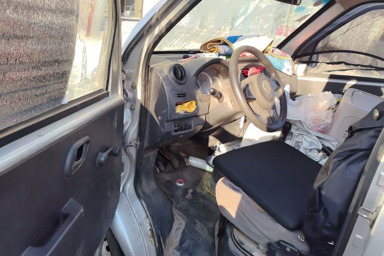 Used Dongfeng Xiaokang K07S 2015 1.0L Practical Version AF10-12 Driver Seat