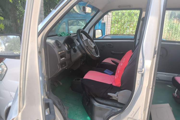 Used Dongfeng Xiaokang K07S 2015 1.2L Practical Version DK12-05 Driver Seat