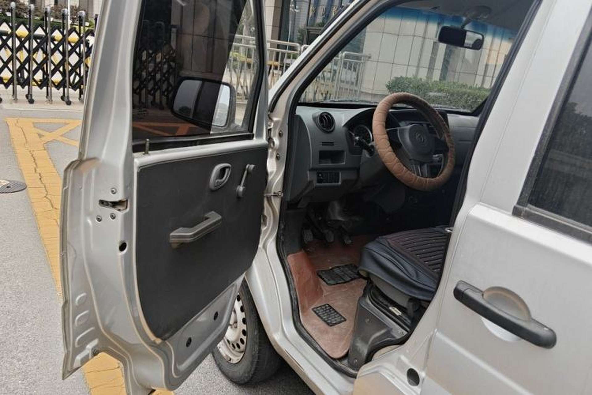 Used Dongfeng Xiaokang K07S 2015 1.2L Practical Version DK12-05 Driver Seat
