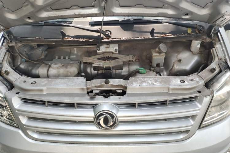 Used Dongfeng Xiaokang K07S 2015 1.2L Practical Version DK12-05 Engine Bay