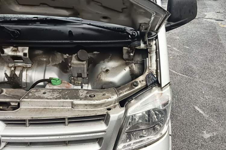 Used Dongfeng Xiaokang K07S 2015 1.2L Practical Version DK12-05 Engine Bay Left