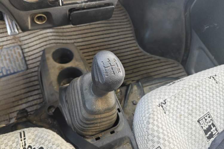 Used Dongfeng Xiaokang K07S 2015 1.0L Practical Version AF10-12 Gear Lever
