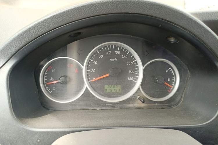 Used Dongfeng Xiaokang K07S 2015 1.2L Practical Version DK12-05 Instrument Cluster