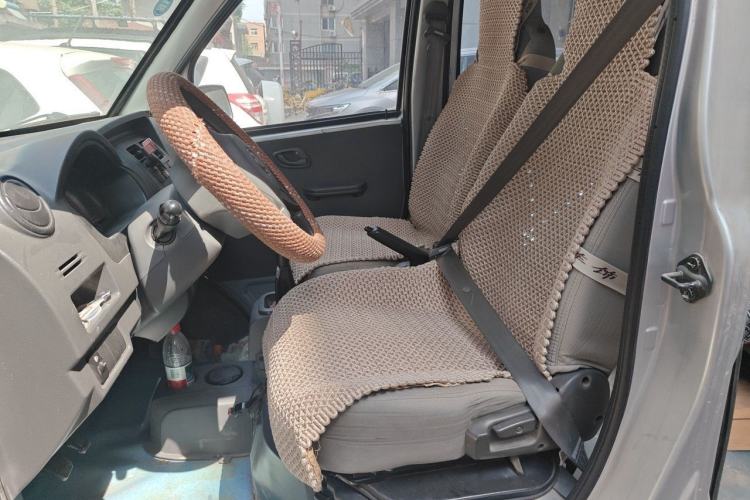Used Dongfeng Xiaokang K07S 2015 1.2L Practical Version DK12-05 Left Front Seat
