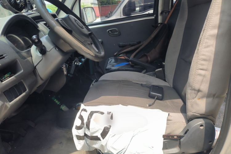 Used Dongfeng Xiaokang K07S 2015 1.2L Practical Version DK12-05 Left Front Seat