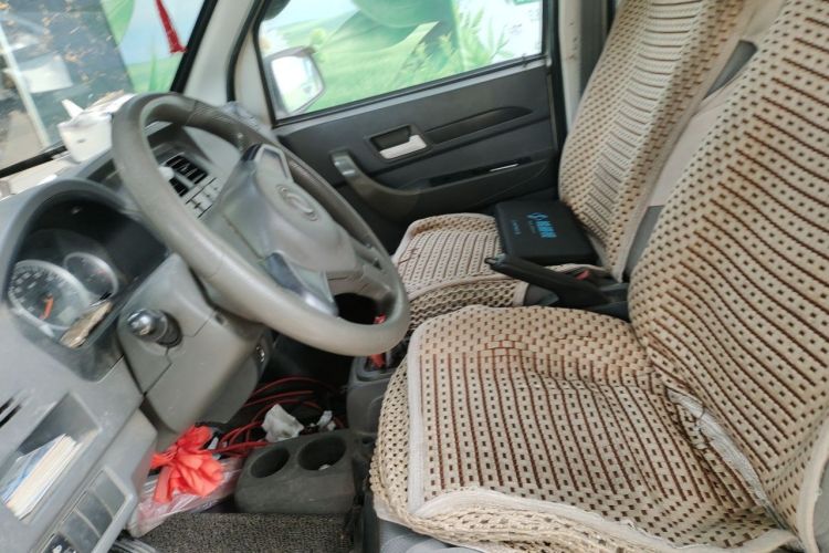 Used Dongfeng Xiaokang K07S 2015 1.2L Practical Version DK12-05 Left Front Seat