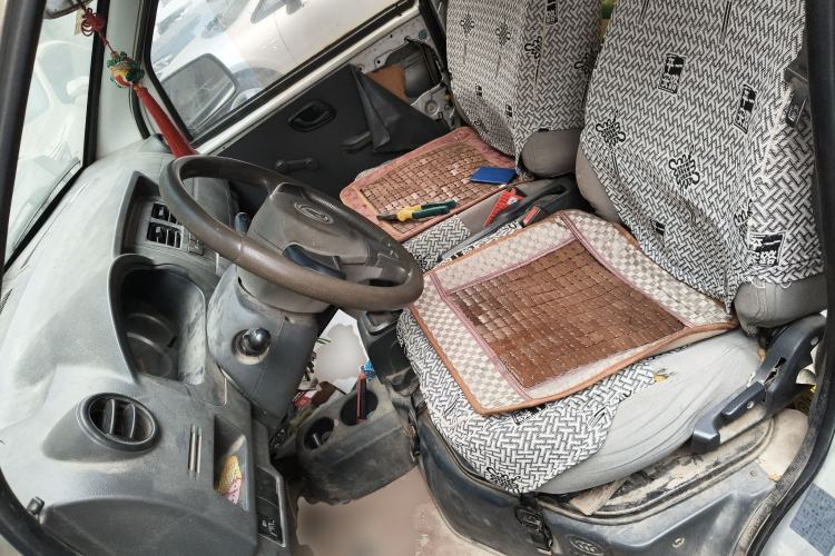 Used Dongfeng Xiaokang K07S 2015 1.2L Practical Version DK12-05 Left Front Seat
