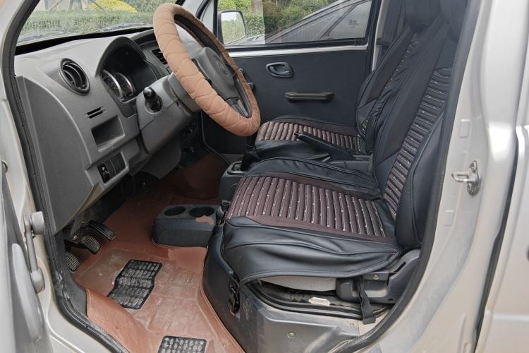 Used Dongfeng Xiaokang K07S 2015 1.2L Practical Version DK12-05 Left Front Seat