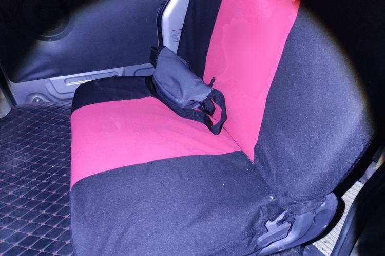 Used Dongfeng Xiaokang K07S 2015 1.2L Practical Version DK12-05 Left Rear Seat