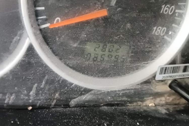 Used Dongfeng Xiaokang K07S 2015 1.2L Practical Version DK12-05 Odometer Close Up