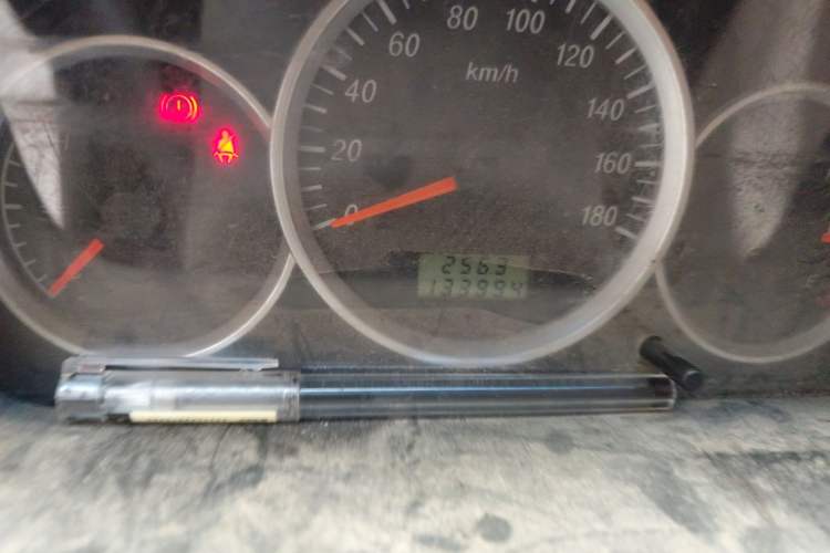 Used Dongfeng Xiaokang K07S 2015 1.2L Practical Version DK12-05 Odometer Close Up