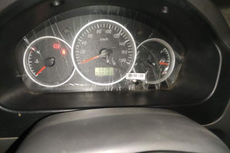Used Dongfeng Xiaokang K07S 2015 1.2L Practical Version DK12-05 Odometer Close Up