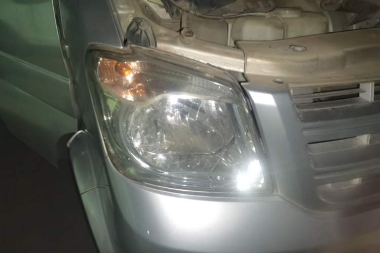 Used Dongfeng Xiaokang K07S 2015 1.2L Practical Version DK12-05 Right Front Headlight