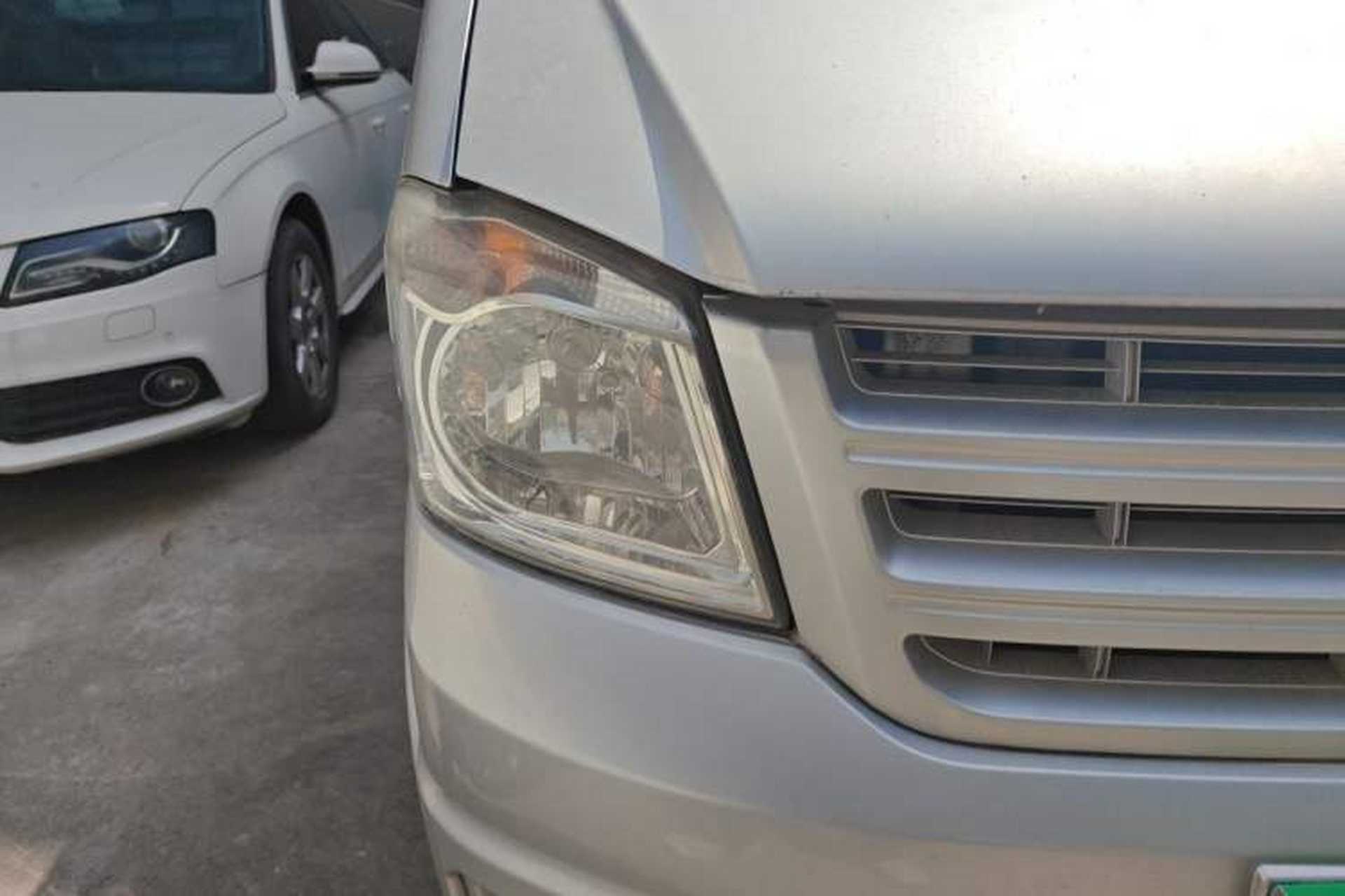 Used Dongfeng Xiaokang K07S 2015 1.2L Practical Version DK12-05 Right Front Headlight