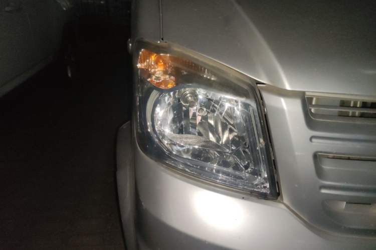 Used Dongfeng Xiaokang K07S 2015 1.2L Practical Version DK12-05 Right Front Headlight
