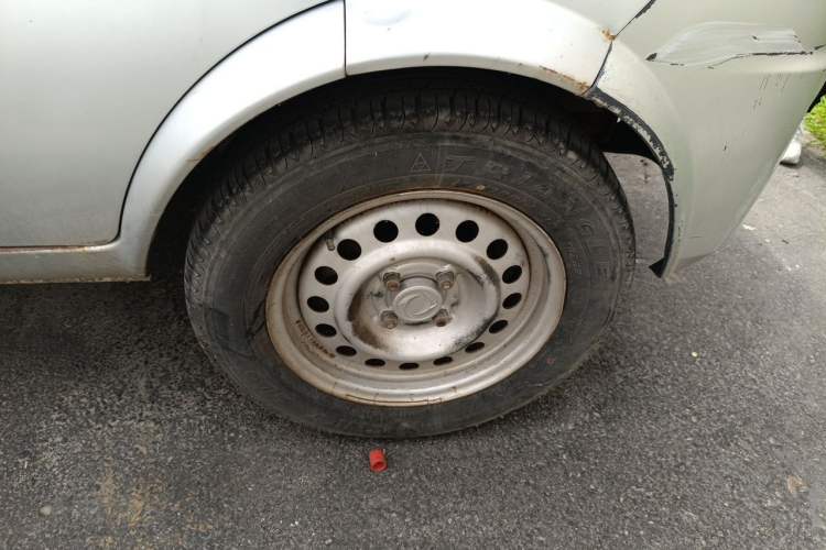 Used Dongfeng Xiaokang K07S 2015 1.2L Practical Version DK12-05 Right Front Wheel Hub