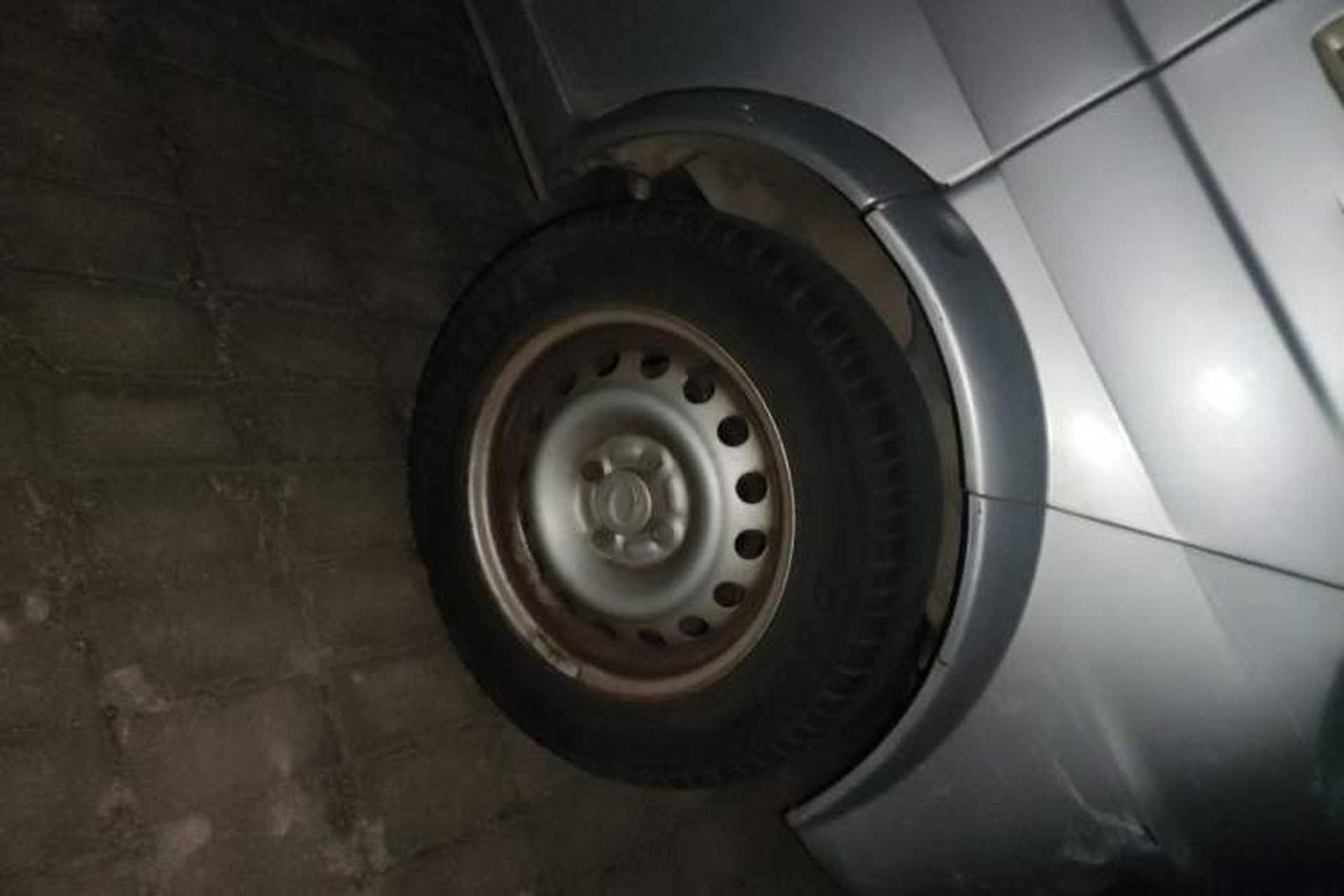 Used Dongfeng Xiaokang K07S 2015 1.2L Practical Version DK12-05 Right Front Wheel Hub