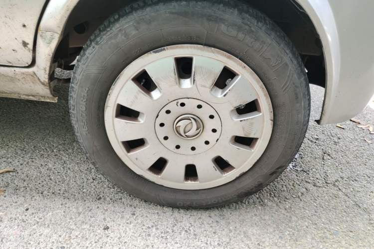 Used Dongfeng Xiaokang K07S 2015 1.2L Practical Version DK12-05 Right Front Wheel Hub