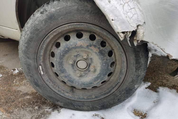 Used Dongfeng Xiaokang K07S 2015 1.0L Practical Version AF10-12 Right Front Wheel Hub