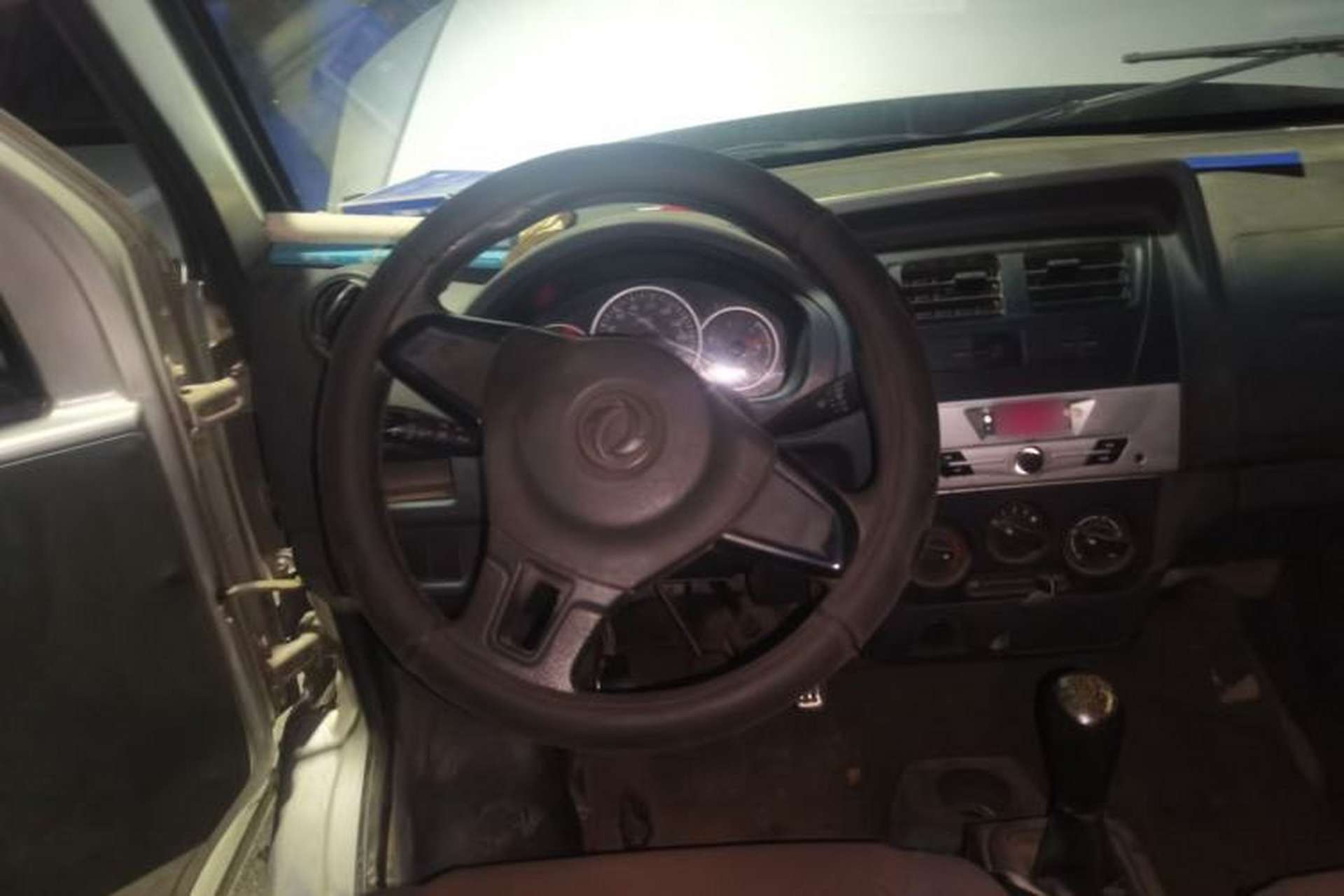 Used Dongfeng Xiaokang K07S 2015 1.2L Practical Version DK12-05 Steering Wheel