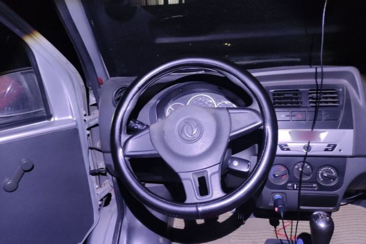 Used Dongfeng Xiaokang K07S 2015 1.2L Practical Version DK12-05 Steering Wheel