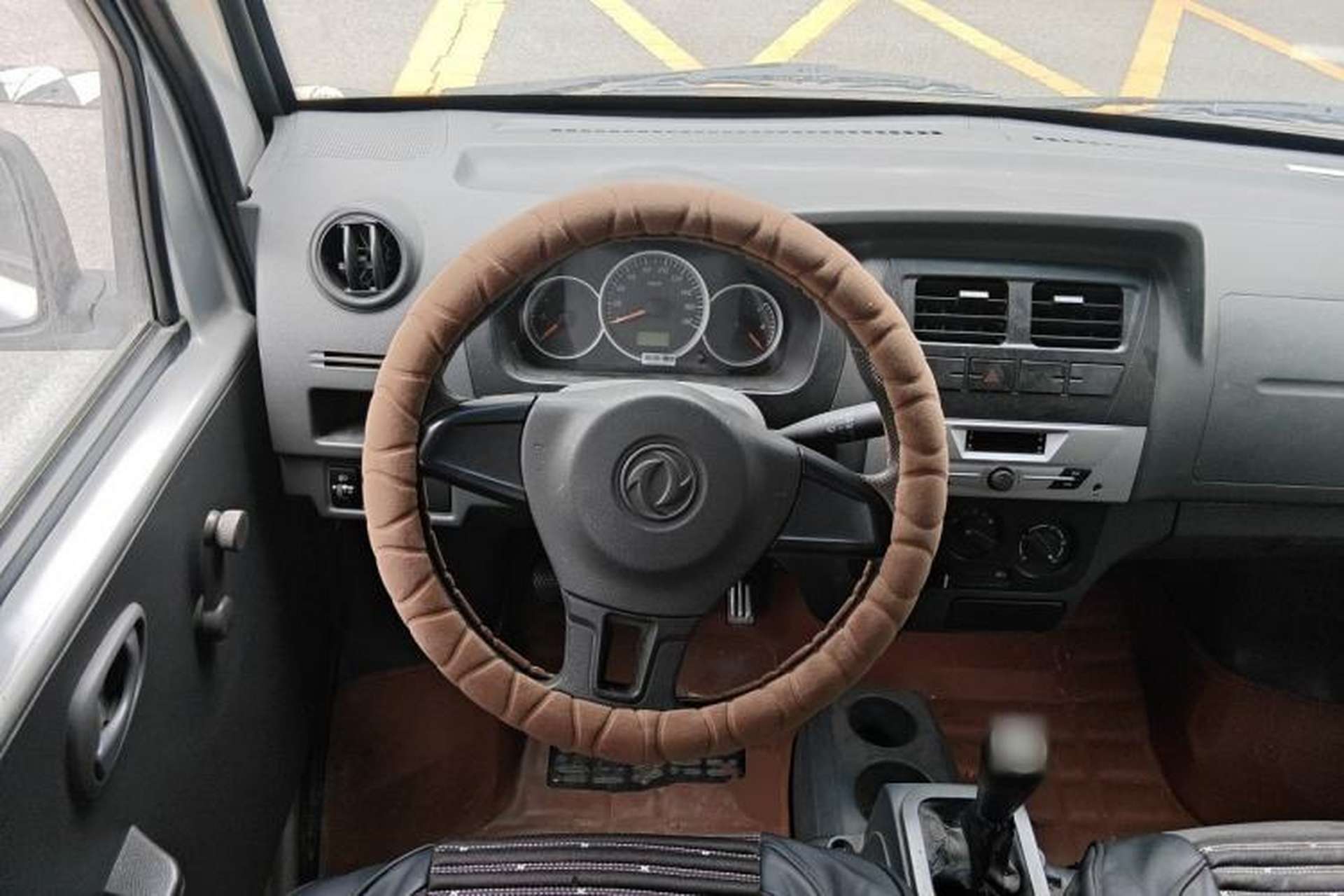 Used Dongfeng Xiaokang K07S 2015 1.2L Practical Version DK12-05 Steering Wheel