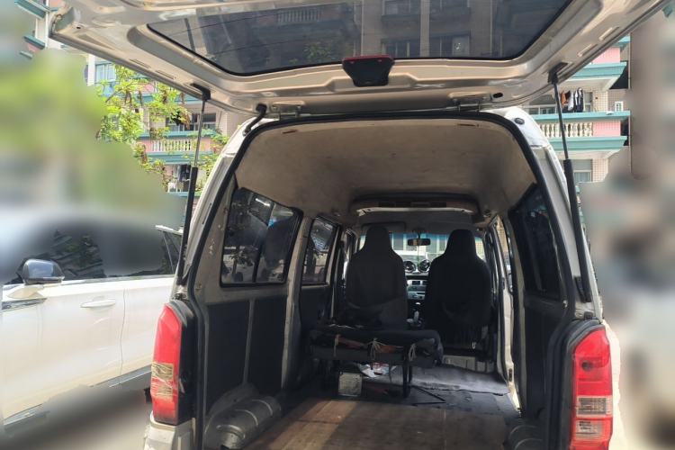 Used Dongfeng Xiaokang K07S 2015 1.2L Practical Version DK12-05 Trunk