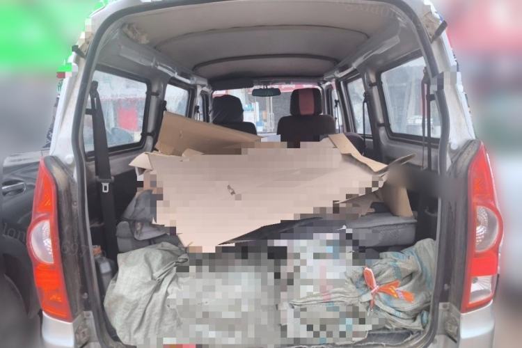 Used Dongfeng Xiaokang K07S 2015 1.2L Practical Version DK12-05 Trunk