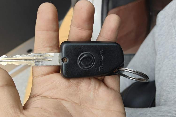 Used Dongfeng Xiaokang K07S 2015 1.2L Practical Version DK12-05 Vehicle Key