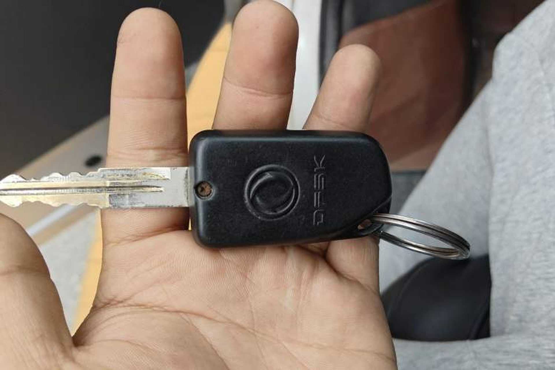 Used Dongfeng Xiaokang K07S 2015 1.2L Practical Version DK12-05 Vehicle Key