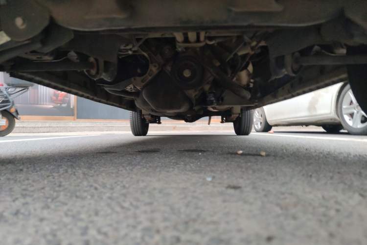 Used Dongfeng Xiaokang K07S 2015 1.2L Practical Version DK12-05 Chassis Front