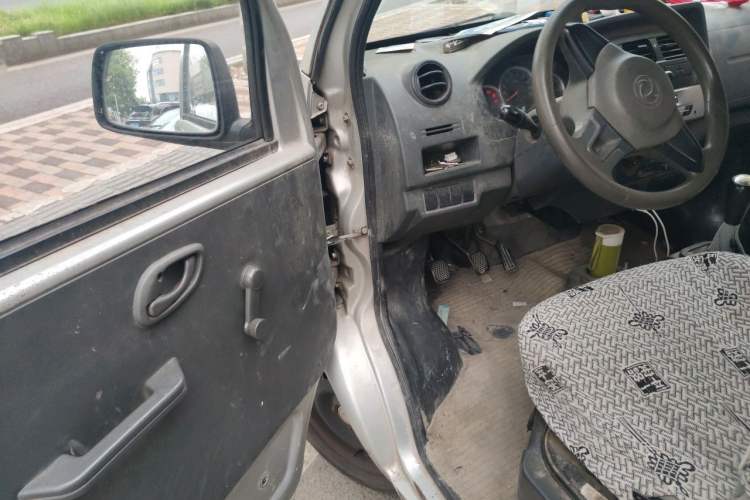 Used Dongfeng Xiaokang K07S 2015 1.2L Practical Version DK12-05 Driver Seat