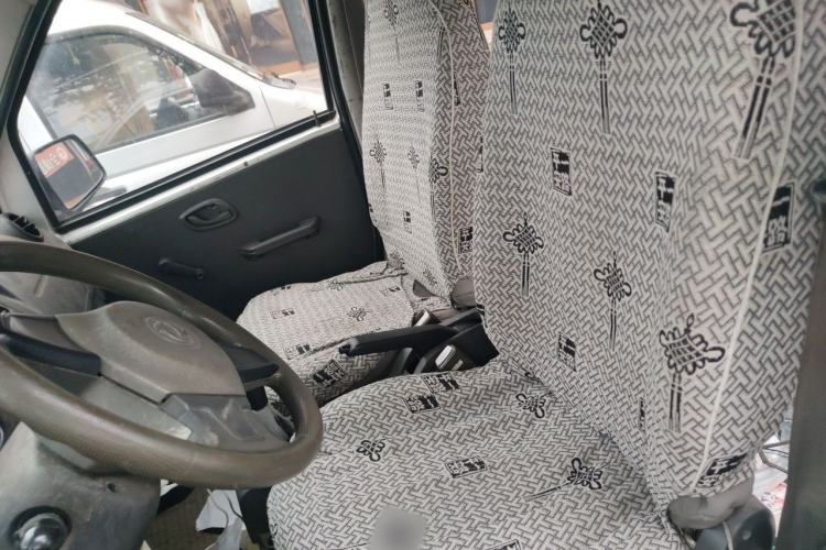 Used Dongfeng Xiaokang K07S 2015 1.2L Practical Version DK12-05 Left Front Seat