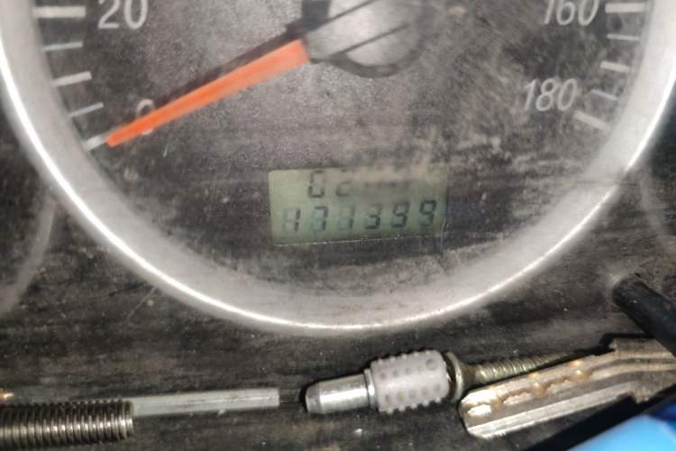 Used Dongfeng Xiaokang K07S 2015 1.2L Practical Version DK12-05 Odometer Close Up