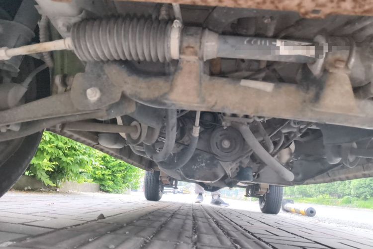 Used Dongfeng Xiaokang K07S 2015 1.2L Practical Version DK12-05 Chassis Front