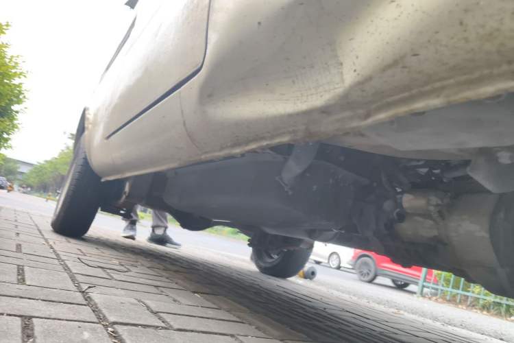 Used Dongfeng Xiaokang K07S 2015 1.2L Practical Version DK12-05 Chassis Front Right