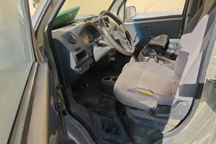 Used Dongfeng Xiaokang K07S 2015 1.0L Practical Version AF10-12 Driver Seat